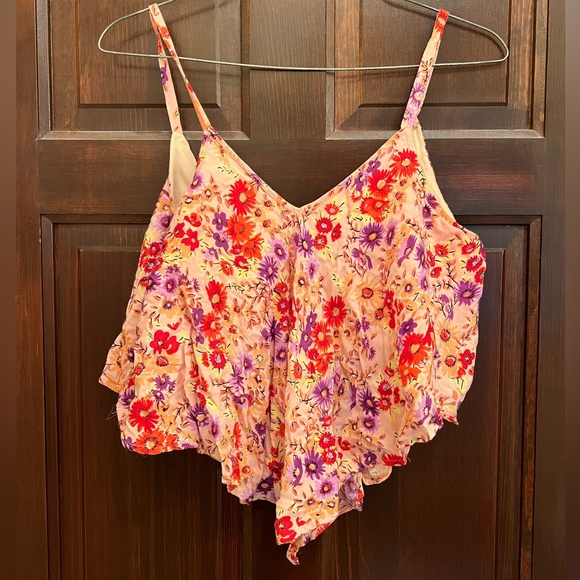 Vibrant Floral Crop Tank Top - Picture 2 of 3